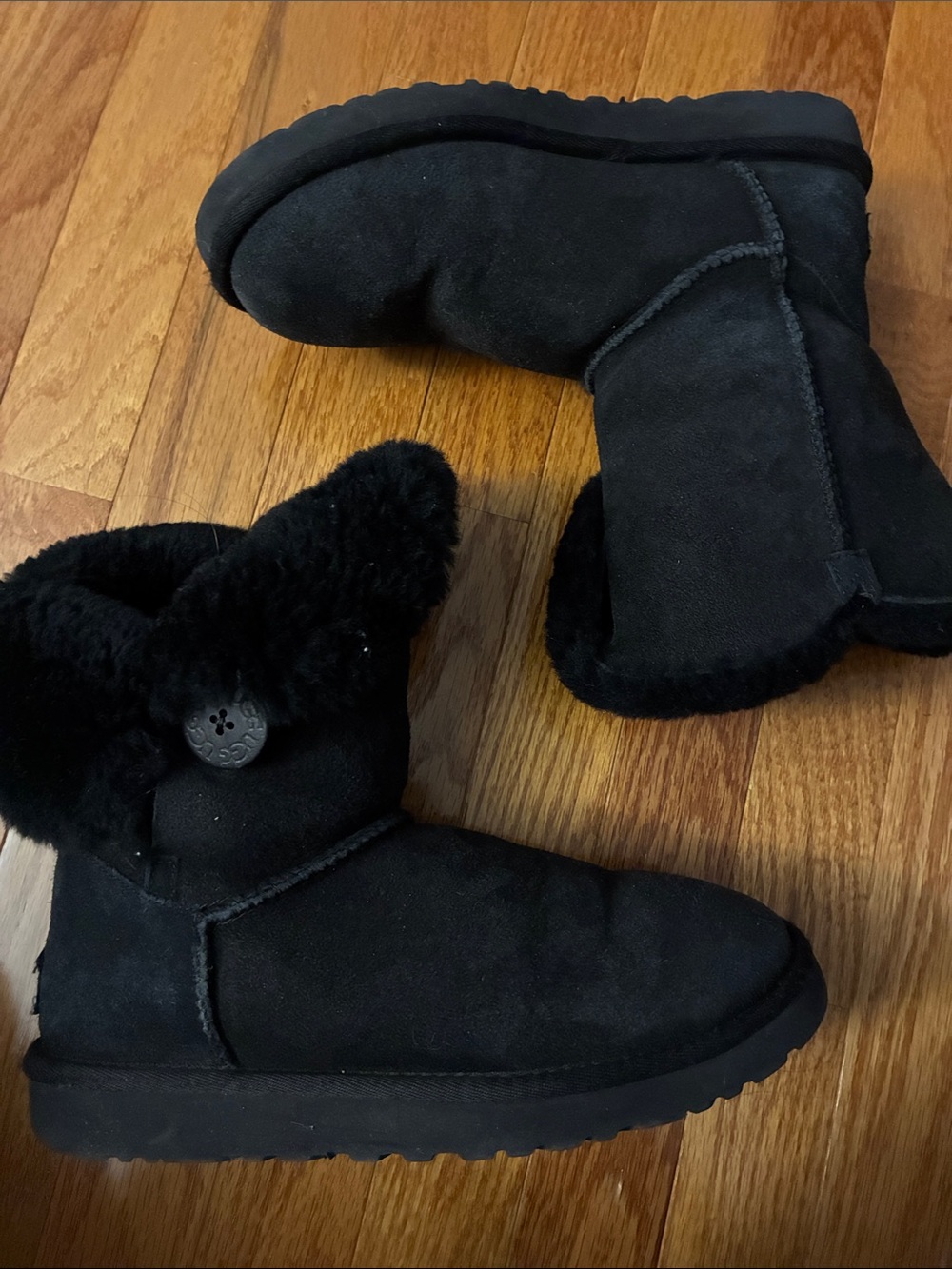 UGG Black Button Bailey’s